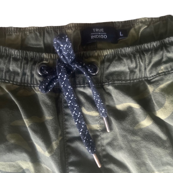 True Indigo Camouflage pants - size Large - Picture 3 of 4